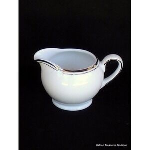 Royal Doulton Royal Platinum Creamer‎ White Platinum Band & Trim